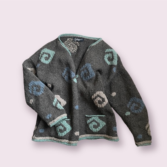 Vintage, swirl design, thick, wool cardigan / sweater. (Brand is caravan.) - Picture 1 of 3